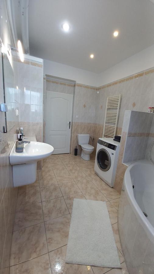 Villa Haskova With 3 Bedrooms Banská Bystrica Dış mekan fotoğraf